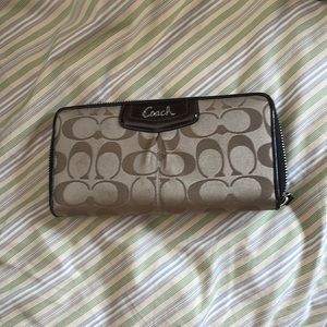 Coach wallet